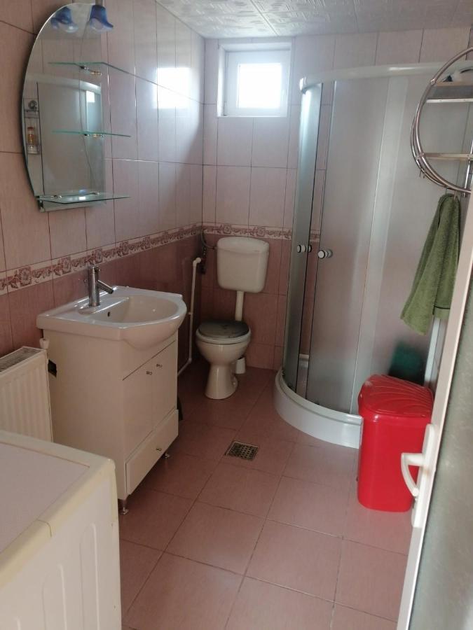 Casuta Bunicilor Pucioasa Exterior foto